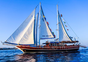 Sina Dream Luxury cruise and snorkel trip 